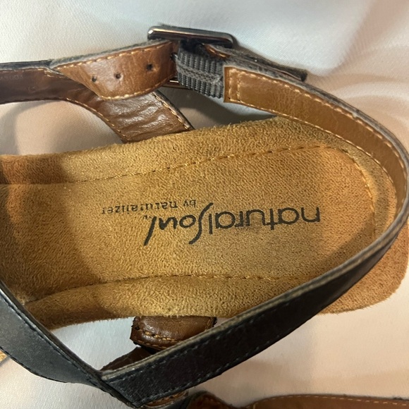 Naturalizer Black and Tan Womens Sandals - Picture 2 of 5